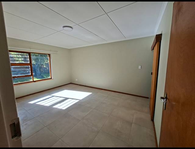 4 BEDROOM HOUSE FOR SALE IN BOSKLOOF
